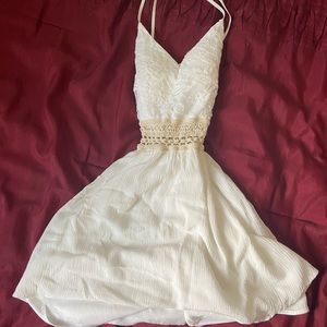 White summer dress 👒🌸!